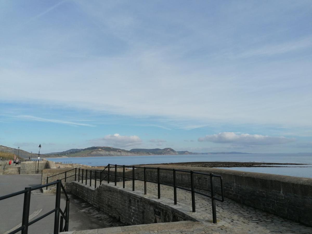 The Royal Lion Hotel Lyme Regis Exterior foto